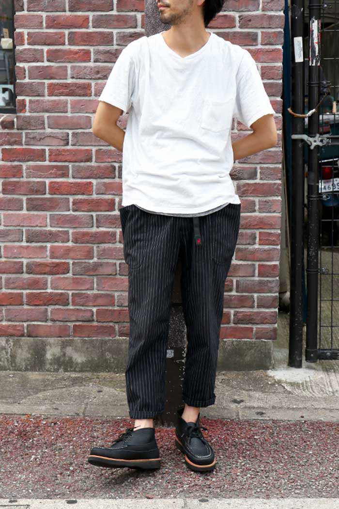 この靴をスタッフが履いてみたイメージ２