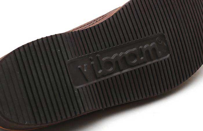 200-27W GERMAN TAN WEATHER TUFFの靴底写真