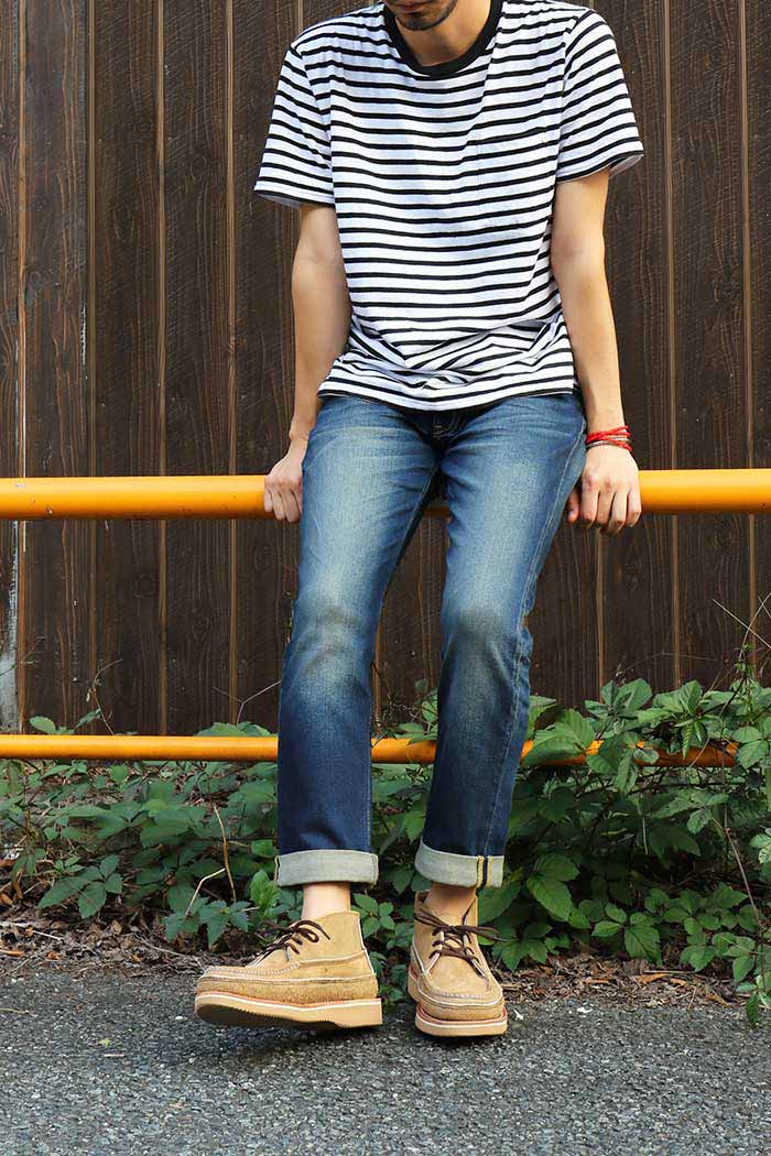 この靴をスタッフが履いてみたイメージ１