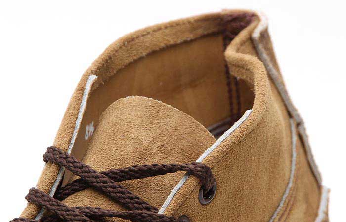 200-27W TAN LARAMIE SUEDE-BROWN EYELETの履き口写真